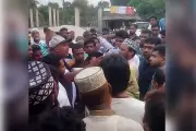 এমপির গাড়ি সাইড দেওয়া নিয়ে সংঘর্ষ, এপিএসকে পেটালো তিনজন