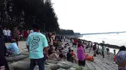 লক্ষ্মীপুরের ‘মিনি কক্সবাজার’: মেঘনা পাড়ে পর্যটকদের ভিড়