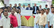 আল-আরাফাহ ইসলামী ব্যাংকের জেলেদের জন্য ৭৯ লাখ টাকার সহায়তা