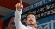 পশ্চিমবঙ্গে তৃণমূল ভাঙন: ঋতব্রত এলওপি, ফিরহাদের পদত্যাগ