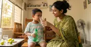 তাপপ্রবাহে শিশুদের স্বাস্থ্যঝুঁকি: করণীয় ও সতর্কতা