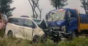 বড়াইগ্রামে ট্রাক-মাইক্রোবাস সংঘর্ষে প্রকৌশলীর দুই সন্তান নিহত