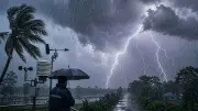 চাঁপাইনবাবগঞ্জে বজ্রপাতে ৫ জনের মৃত্যু, বিদ্যুতের মূল্যবৃদ্ধি প্রত্যাহারের দাবি