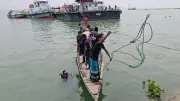 দৌলতদিয়া ফেরিঘাটে আবারও বাস নদীতে, কেউ হতাহত নয়