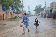 বৃষ্টির সময় মুমিনের করণীয়: দোয়া ও আমল