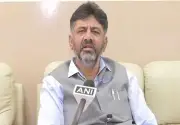 ক্ষমতা হস্তান্তরের ৪৮ ঘণ্টার মধ্যে কর্ণাটকের মন্ত্রীর পদত্যাগ