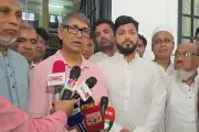দেশকে গণতন্ত্রহীনতার দিকে ঠেলে দিতে চায় একটি পক্ষ: মুক্তিযুদ্ধমন্ত্রী