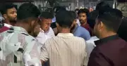 নিষিদ্ধ ছাত্রলীগ ও কিশোর গ্যাংয়ের ১৮ সদস্য আটক করে পুলিশে দিল ছাত্রদল