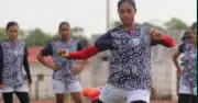 সাফ নারী ফাইনালে আজ ভারতের মুখোমুখি বাংলাদেশ