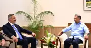 তুরস্কের পররাষ্ট্রমন্ত্রীর সাথে প্রধানমন্ত্রীর সাক্ষাৎ