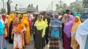 সাভারে বিক্ষোভ, ঈদের ছুটিতে চাকরি হারালেন ১৮৬৪ শ্রমিক