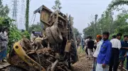 মিরসরাইয়ে ট্রেন-পিকআপ সংঘর্ষ, কেউ হতাহত হয়নি