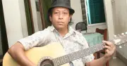 লাকী আখান্দের জন্মদিনে অপ্রকাশিত গান ‘উড়ছে ধুলো ছুটছে ঘোড়া’