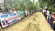 ৪২ বছরের ভোগান্তি শেষে পাকা সড়কের দাবি ঐতিহাসিক ৬ দফা