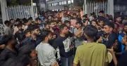 ছিনতাইকারীর ছুরিকাঘাতে নিহত যুবকের মরদেহ নিয়ে থানা ঘেরাও