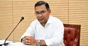 প্রধানমন্ত্রীর অনুমোদন না পাওয়া ফ্রান্স সফর: প্রশাসকের ভূমিকা নিয়ে প্রশ্ন