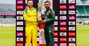 প্রথম ওয়ানডেতে অস্ট্রেলিয়ার বিপক্ষে ব্যাটিংয়ে বাংলাদেশ