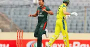 তাসকিনের প্রথম বলে উইকেট, বাংলাদেশের তৃতীয় বোলার হিসেবে কীর্তি