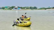বাংলাদেশ-চীন কায়াকিং: নদী-হাওর রক্ষায় তরুণদের সচেতনতা অভিযান