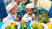 চট্টগ্রাম বন্ধুসভার ফলাহার উৎসবে ৭০ এতিম শিশুকে বাহারি ফল বিতরণ