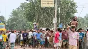 ভাঙ্গায় আধিপত্য বিস্তার নিয়ে সংঘর্ষ, মহাসড়কে যান চলাচল বন্ধ