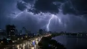 রাতে কমতে পারে ঢাকার তাপমাত্রা; চট্টগ্রামে ৫ থানার ওসি পরিবর্তন