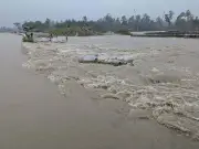 কুড়িগ্রামে দুধকুমার নদের বাঁধ ভেঙে পানি লোকালয়ে, ২০ গ্রাম প্লাবিত
