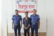 মাদকাসক্ত স্বামী তালাকের প্রতিশোধে শ্বশুরবাড়িতে মাদক রেখে পুলিশে খবর, গ্রেপ্তার