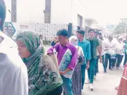 দু’বছর পর ভারতের ট্যুরিস্ট ভিসা চালু, আবেদনকারীদের ভিড়