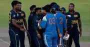 শ্রীলঙ্কার ক্রিকেটারকে ধাক্কা মেরে বিতর্কে ভারতীয় কিশোর