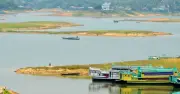 কাপ্তাই হ্রদের পানি সংকট: নৌযোগাযোগ বন্ধের আশঙ্কা, বিদ্যুৎ উৎপাদন হুমকিতে