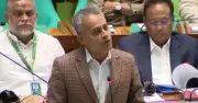 অকেজো রেল নিলামে না বিক্রির কারণ জানালেন মন্ত্রী