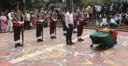 শত শ্রদ্ধায় শেষ বিদায় ‘পাপেটম্যান’ মুস্তাফা মনোয়ারকে