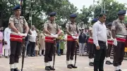 শ্রদ্ধা নিবেদন: শেষ বিদায়ে স্মরণীয় হলেন মুস্তফা মনোয়ার