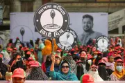 এনসিপি জামায়াত জোটে শরিক: মধ্যপন্থার দাবি নিয়ে প্রশ্ন