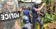 লালমনিরহাটে শিশু হত্যায় পুলিশের গাড়ি ভাঙচুর, আহত ২০