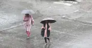 রাজধানীতে ভ্যাপসা গরমের পর বৃষ্টি, তাপমাত্রা কমেছে