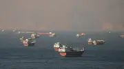 হরমুজ প্রণালির তিন রুটে বিভ্রান্তি, জাহাজ চলাচল অনিশ্চিত