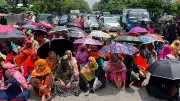বকেয়া বেতনে তেজগাঁওয়ে শ্রমিকদের অবরোধ, রামিসা হত্যা মামলায় স্টেট ডিফেন্স নিয়োগের নির্দেশ হাইকোর্টের
