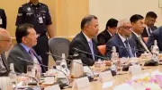 গণঅভ্যুত্থানে নিহতদের স্মরণে কেন্দ্রীয় শহীদ মিনারে শ্রদ্ধা