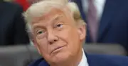 চুক্তি না মানলে ইরানকে কঠোর জবাব দেবেন ট্রাম্প