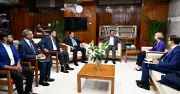 যুক্তরাজ্যের হাইকমিশনারের সাথে বিএনপি চেয়ারম্যানের সৌজন্য সাক্ষাৎ