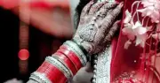 মদ্যপ বরকে বিয়ে না করার সাহসী সিদ্ধান্ত, পুলিশের সম্মাননা পেলেন তরুণী