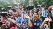 চট্টগ্রাম বিশ্ববিদ্যালয়ে বিশ্বকাপ উন্মাদনা: মেসির গোলে কান ফাটানো চিৎকার