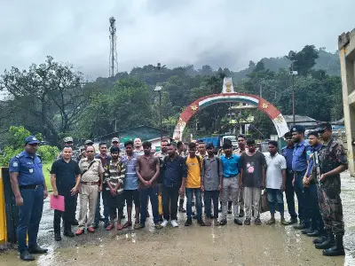 ভারতে কারাভোগ শেষে ১০ বাংলাদেশি দেশে ফিরেছেন