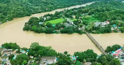 বন্যায় ৩০ জনের মৃত্যু, ১ হাজার ৫৭টি আশ্রয়কেন্দ্র খোলা