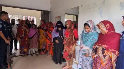 বন্যা মোকাবিলায় উদ্ধার, ত্রাণ ও পুনর্বাসনে সমন্বয়ের দায়িত্বে অমিত থানায় হামলা: ৪৩ নামীয়সহ ৪০০ আসামি, গ্রেপ্তার ১৮