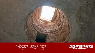 মিসরে প্রাচীন সমাধি ও শহর আবিষ্কার, মৃতদেহের মুখে সোনার টুকরো