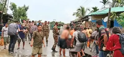 সাজেকে আটকে পড়া আরও ৪২১ পর্যটককে উদ্ধার করল সেনাবাহিনী