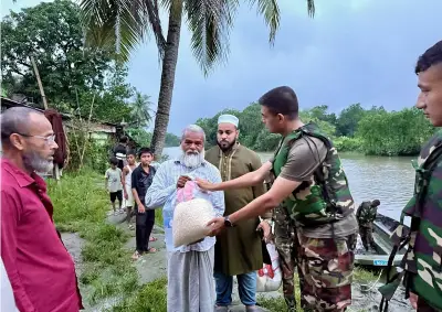 চট্টগ্রামের বন্যায় উদ্ধার অভিযানে সেনাবাহিনী, ৪ লাখ মানুষ পানিবন্দী